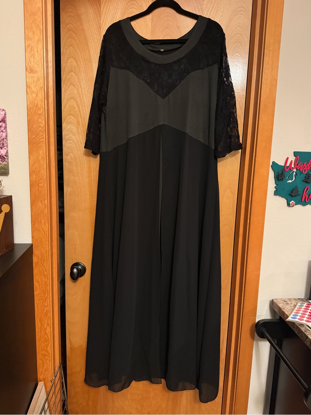 Source Unknown Black Maxi Dress with Lace Yoke